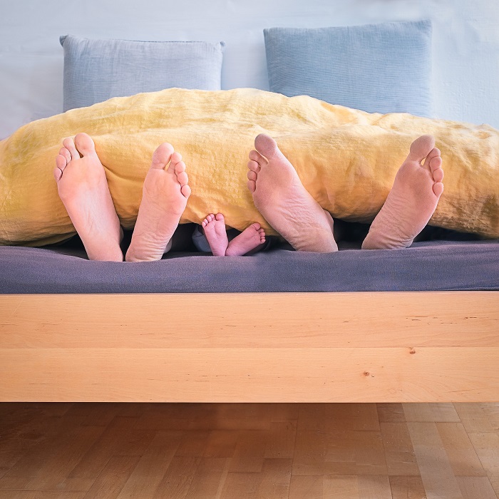Sklápacie postele s drevenými prvkami
